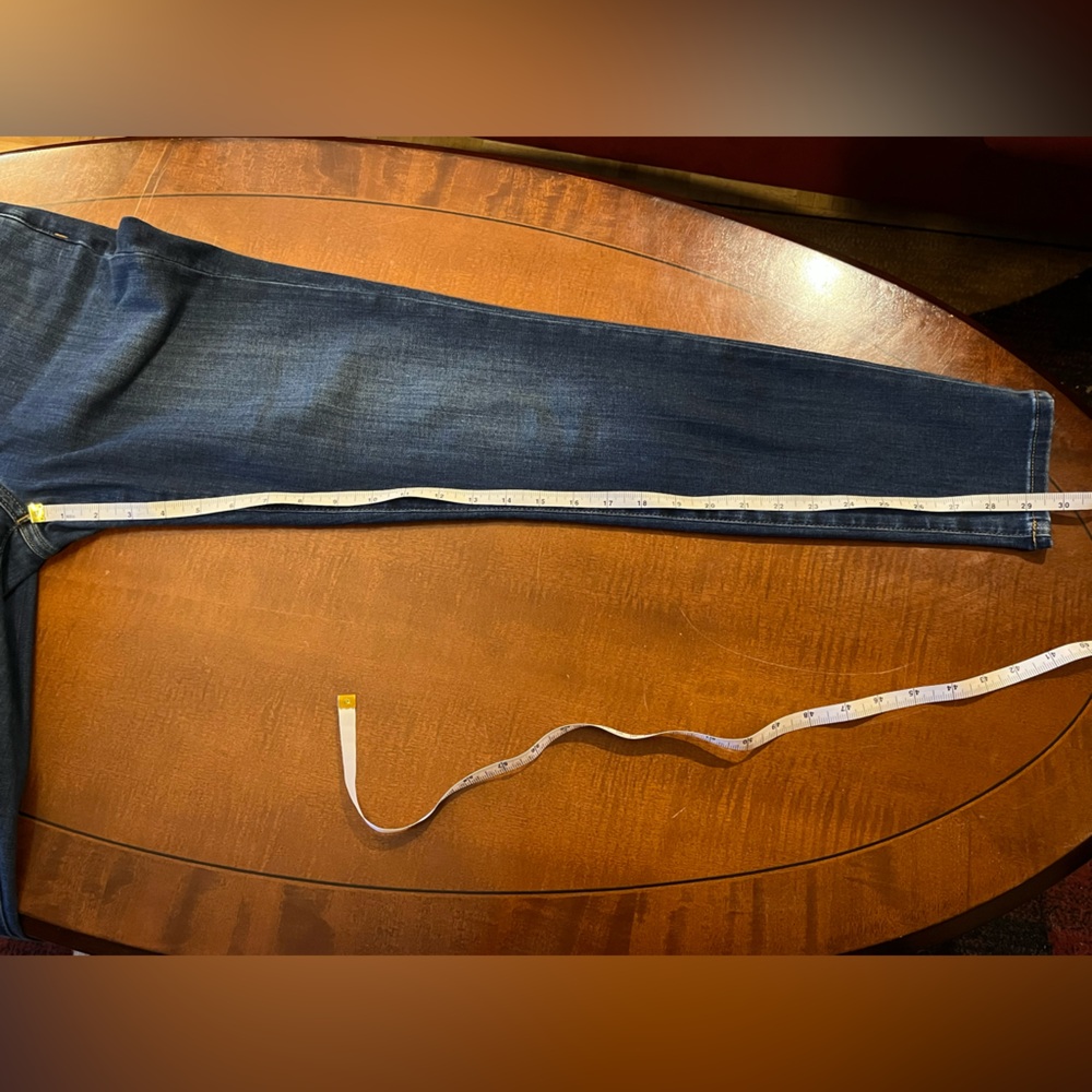 Madewell curvy high-rise skinny jeans. Soft, slimming, stretchy. Medium Blue. 28 - Picture 12 of 13